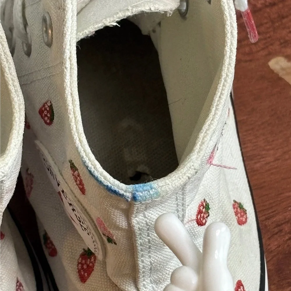 Converse White Strawberry High Top Sneakers Kids Size 4